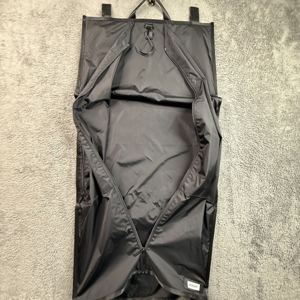 Away Travel Foldable Center Fold Garment Sleeve Black - Picture 4 of 8